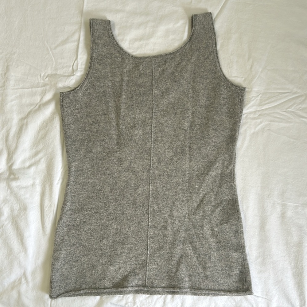100% cashmere 2-ply TAHARI Vest - Picture 5 of 6